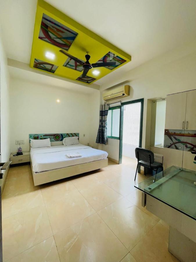 Hotel Holiday Pride Aurangabad  Exterior photo